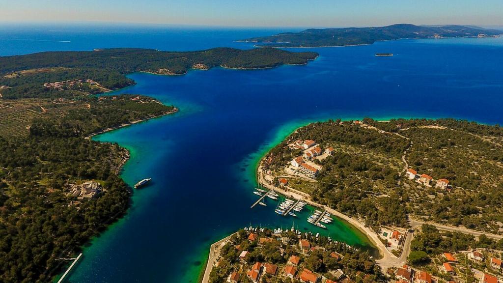 Beachside Villa Marko *