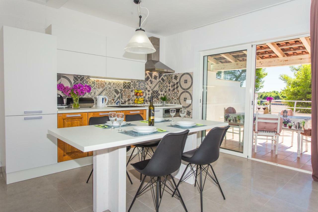 Apartma Beachside Villa Marko
